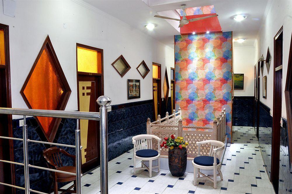 Oyo 3472 Hotel Rama Inn New Delhi Exteriör bild