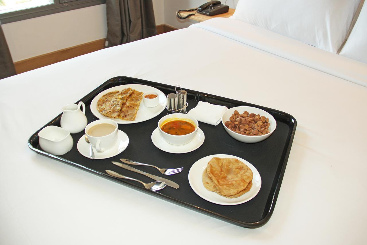 Oyo 3472 Hotel Rama Inn New Delhi Exteriör bild